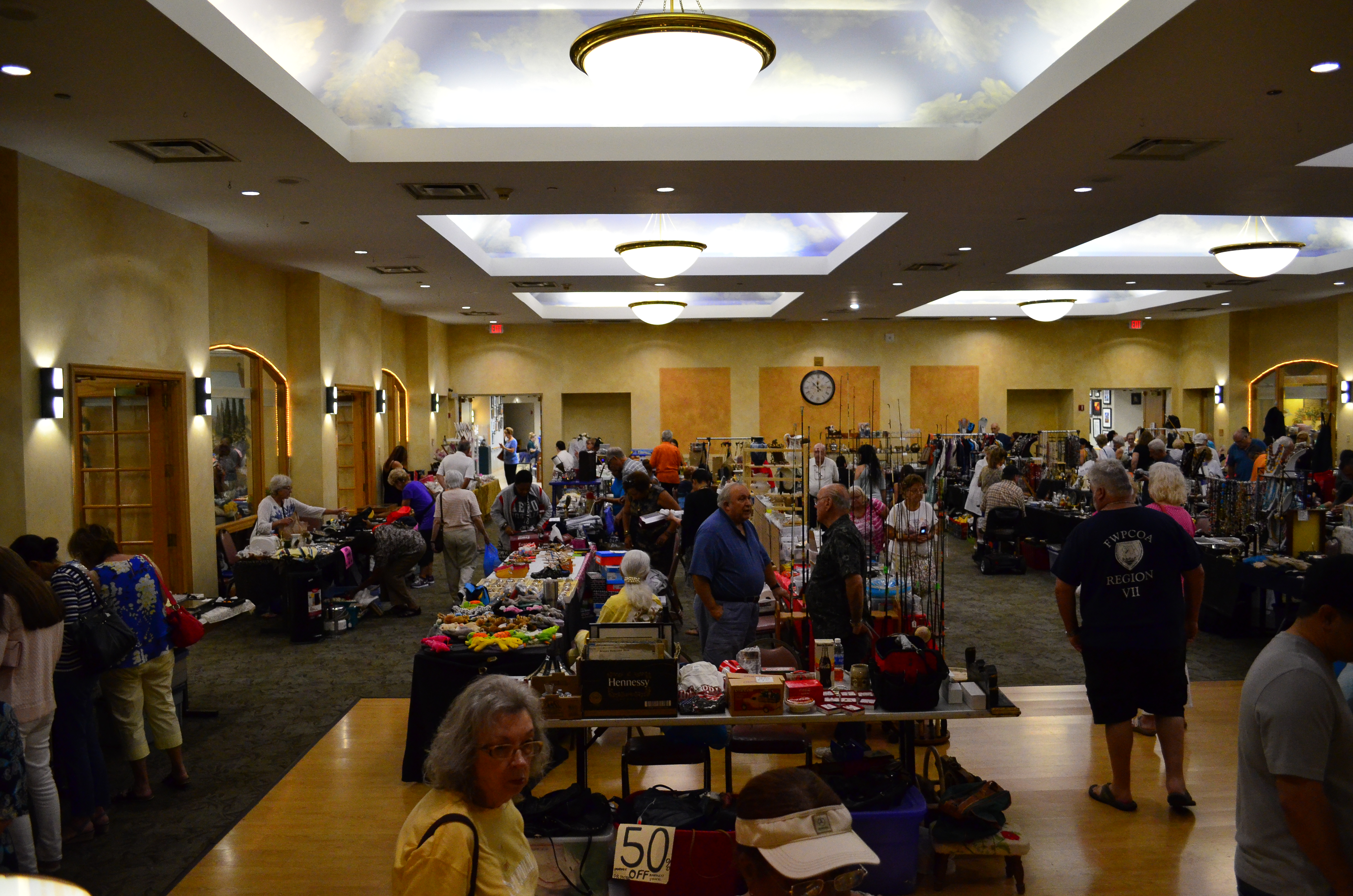 May Flea Mkt 2017 (9)